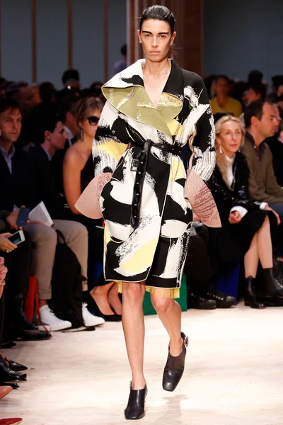 Look 26